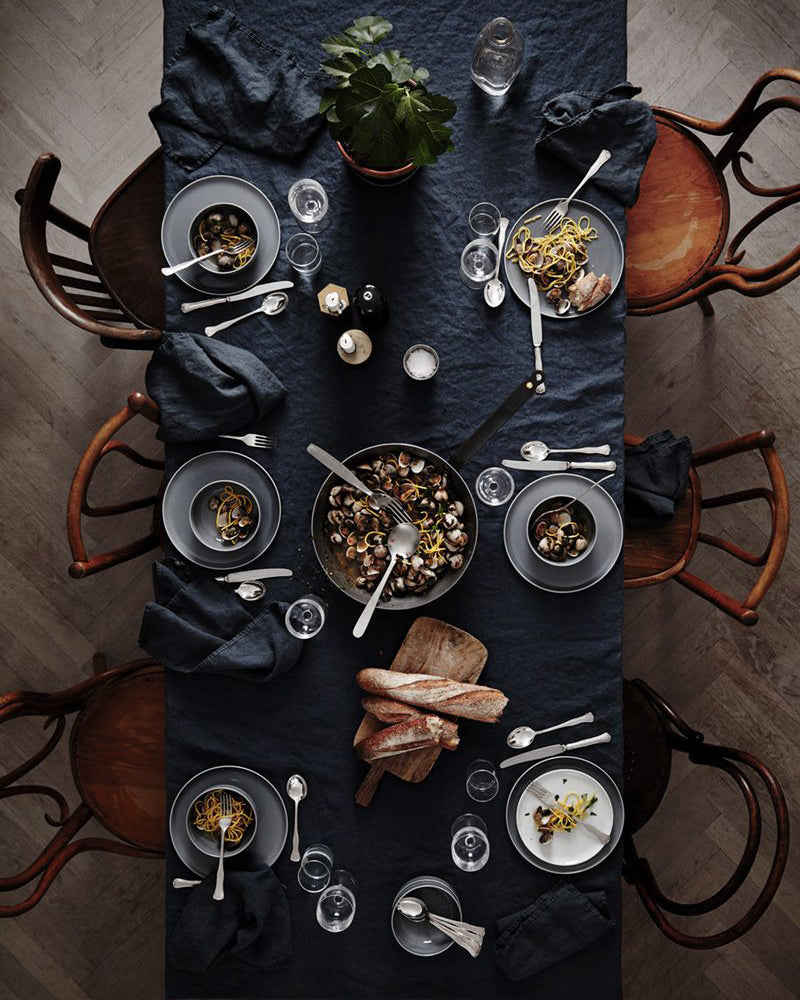 How to Decorate Your Dining Table?
