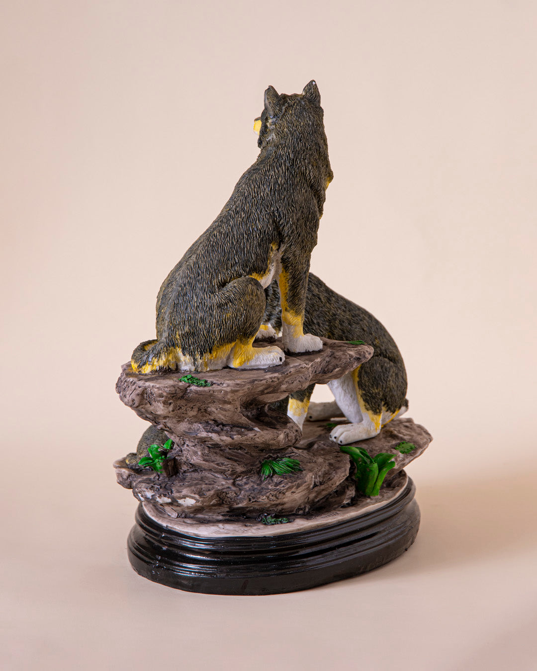 'Wild Bonds' Decorative Wolf Family Figurine