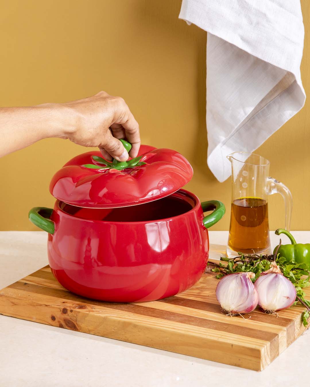 Tomato Shaped Ceramic Stew Bowl with Lid