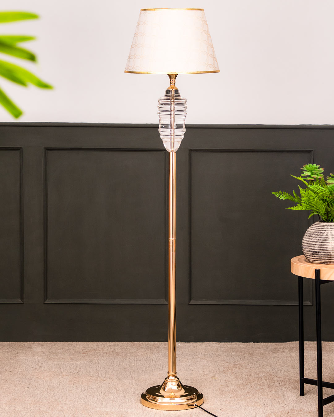 Glowing best sale floor lamp