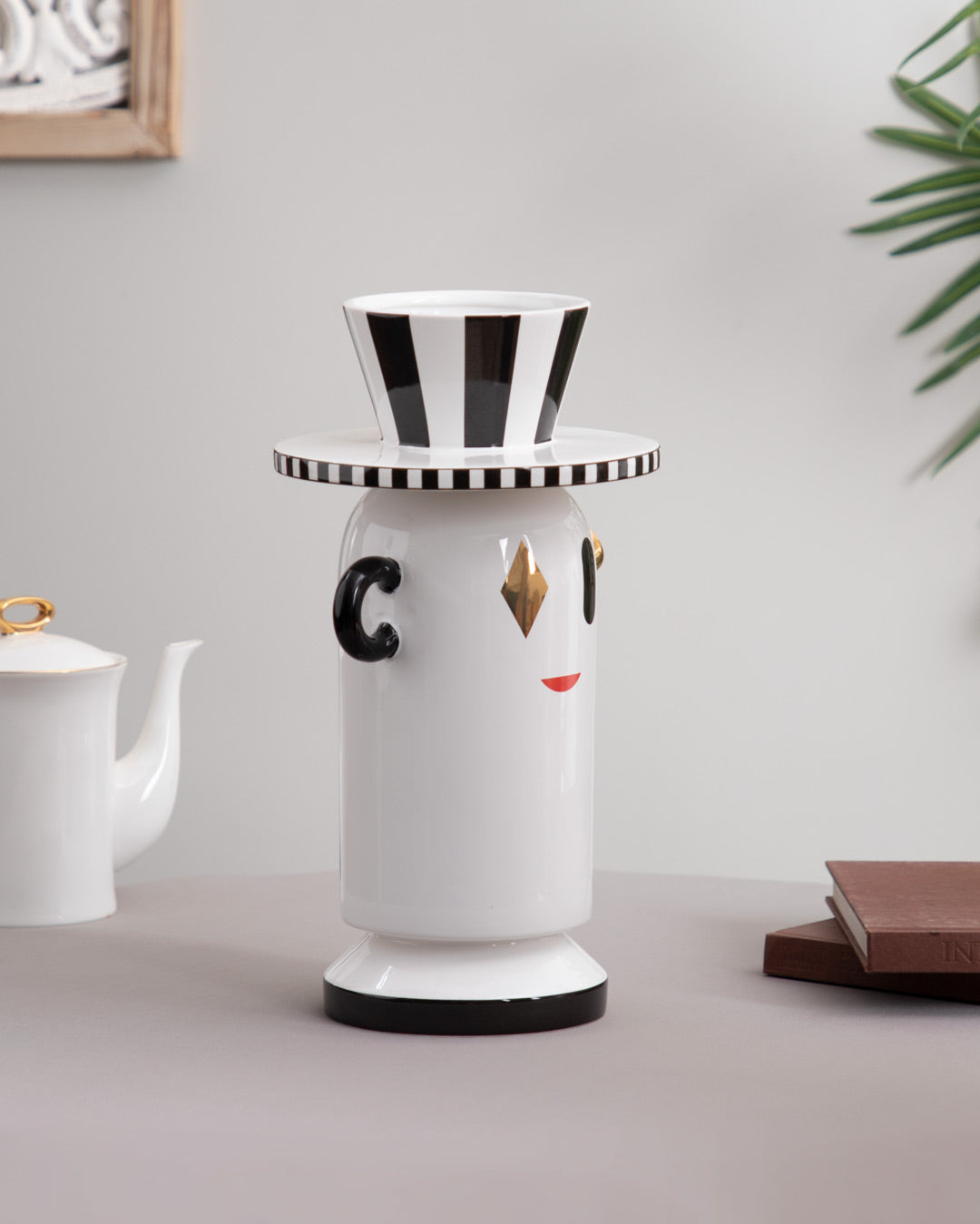 Stripe Affiant Flower Vase - The Decor Kart
