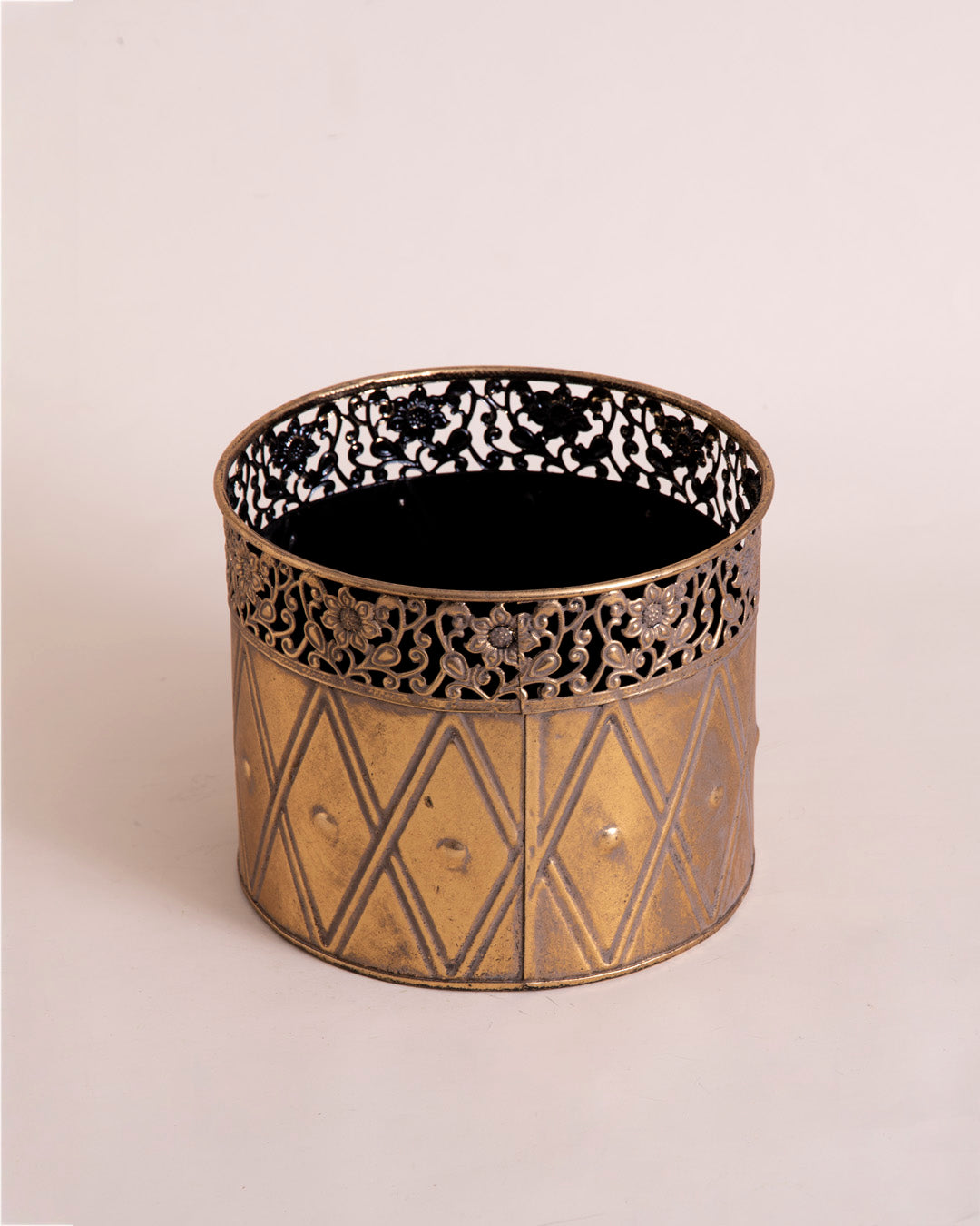 Gilded Diamond Motif Planter - Set Of 3