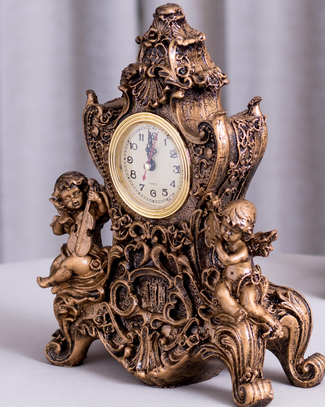 Regal Vintage Mantle Clock - The Decor Kart