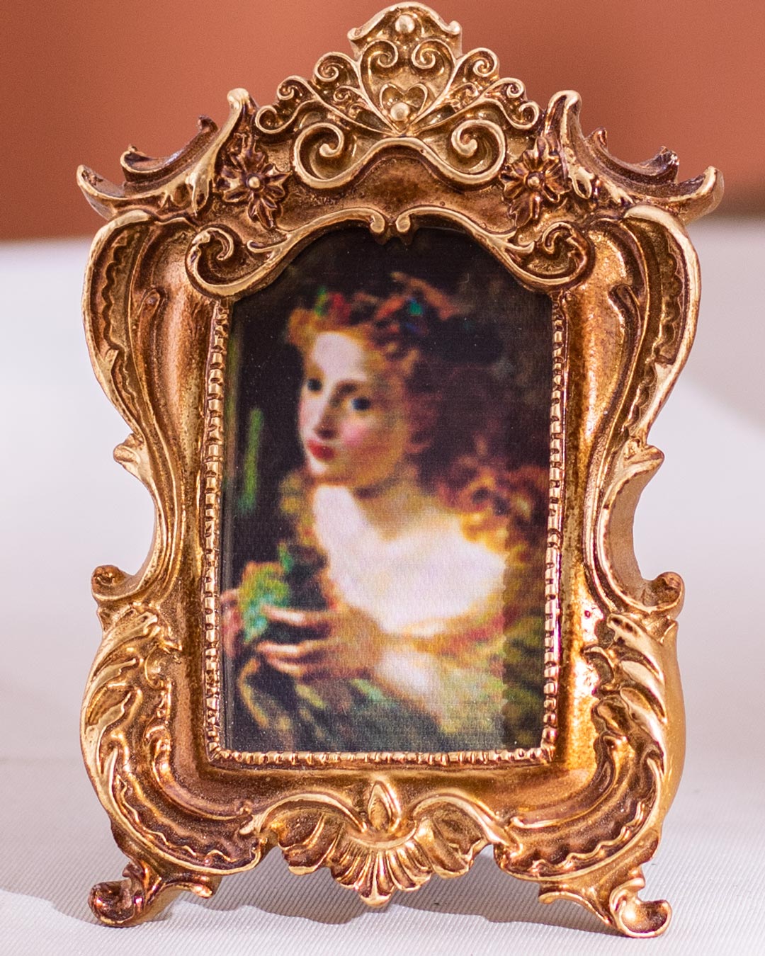 Kelmscott Photo Frame - Rustic Gold