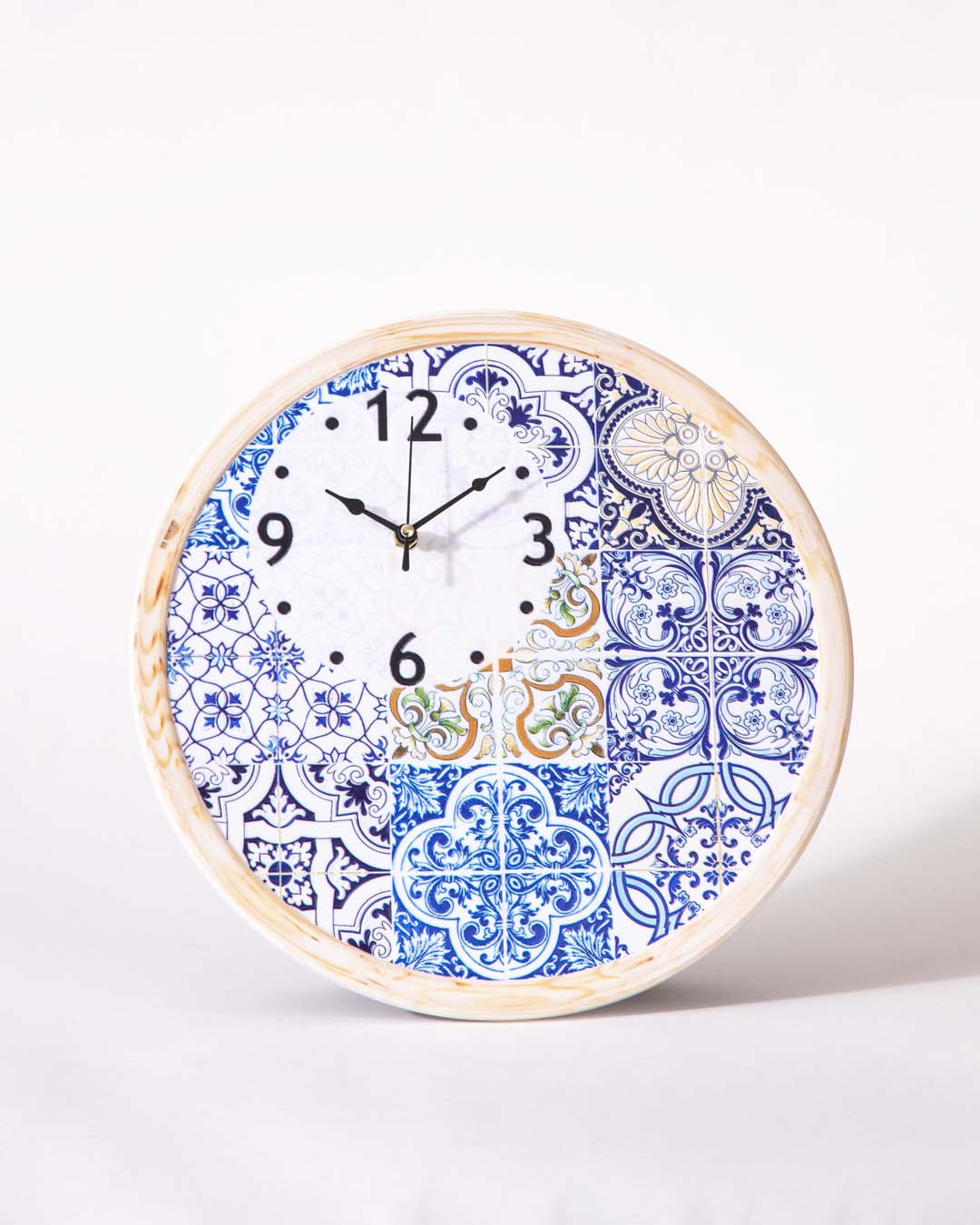 'Time's Artistry' Decorative Table Clock
