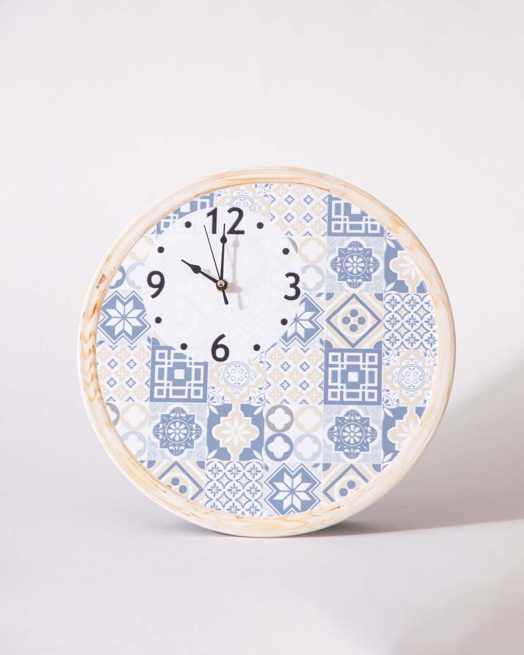 'Artful Moments' Decorative Table Clock