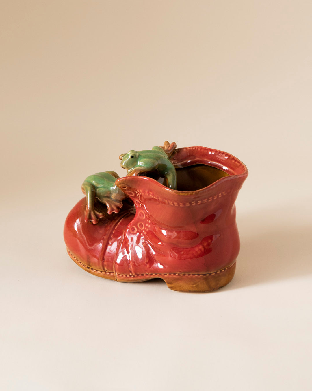 Frogs Boot Steps Decorative Accent - Red