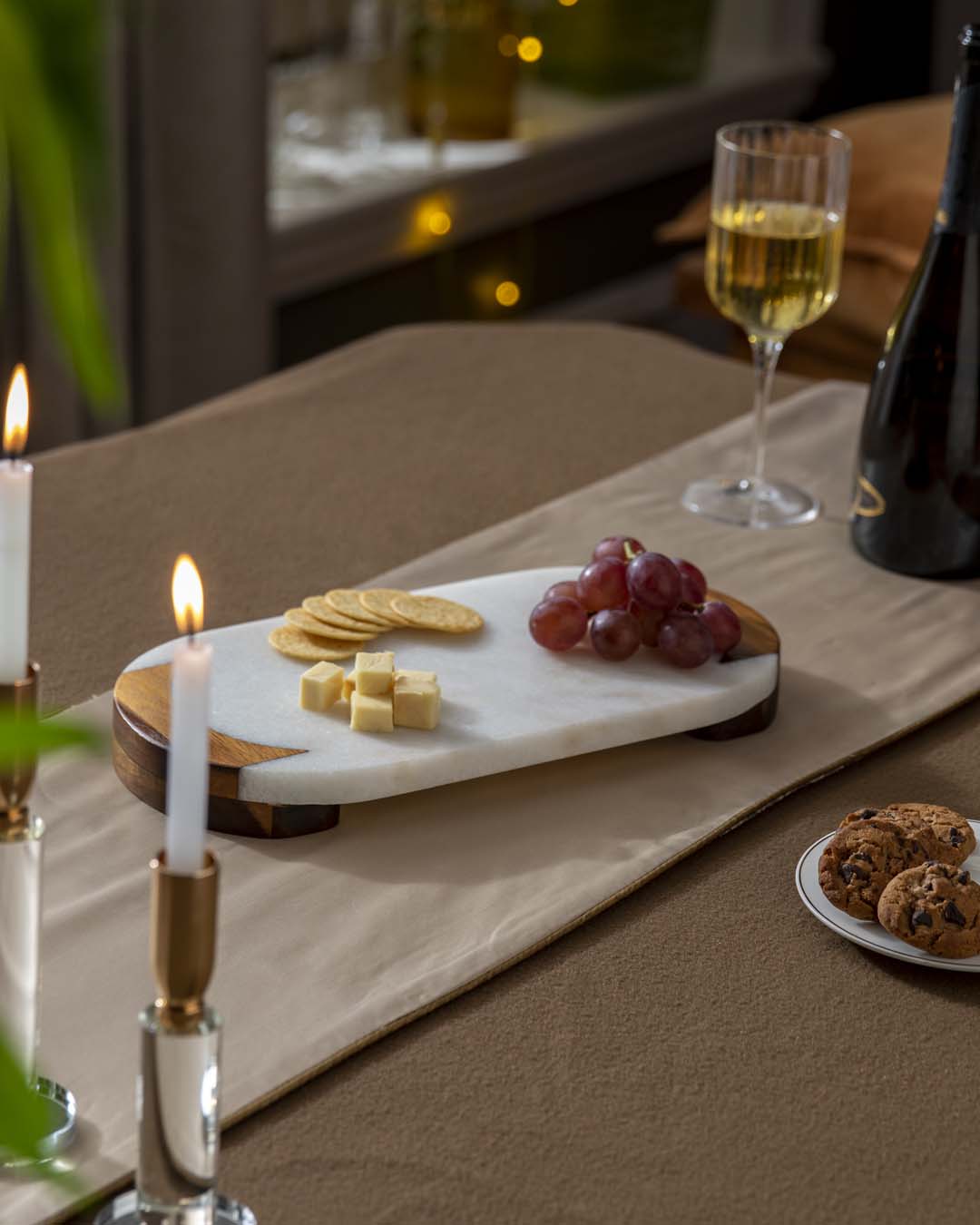 Oval Marble And Wood Serving Tray