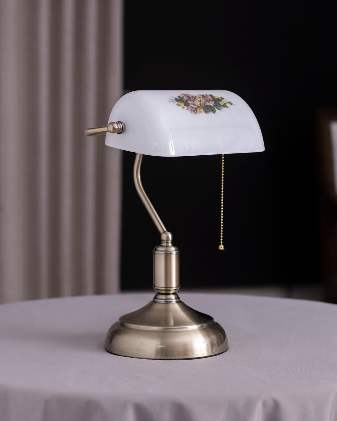 Classic Banker's Lamp
