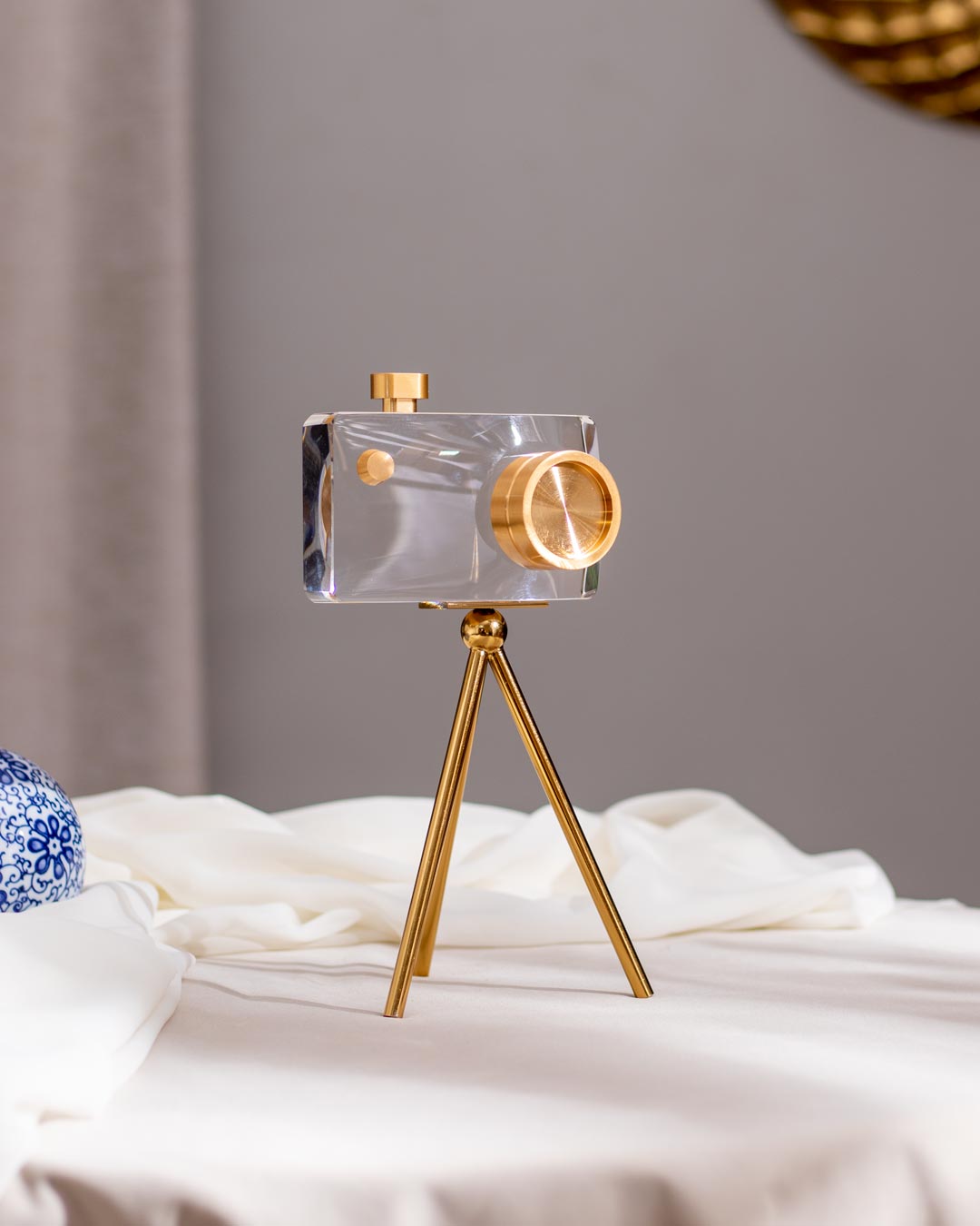 'Capture Beauty' Crystal Camera Sculpture - Small