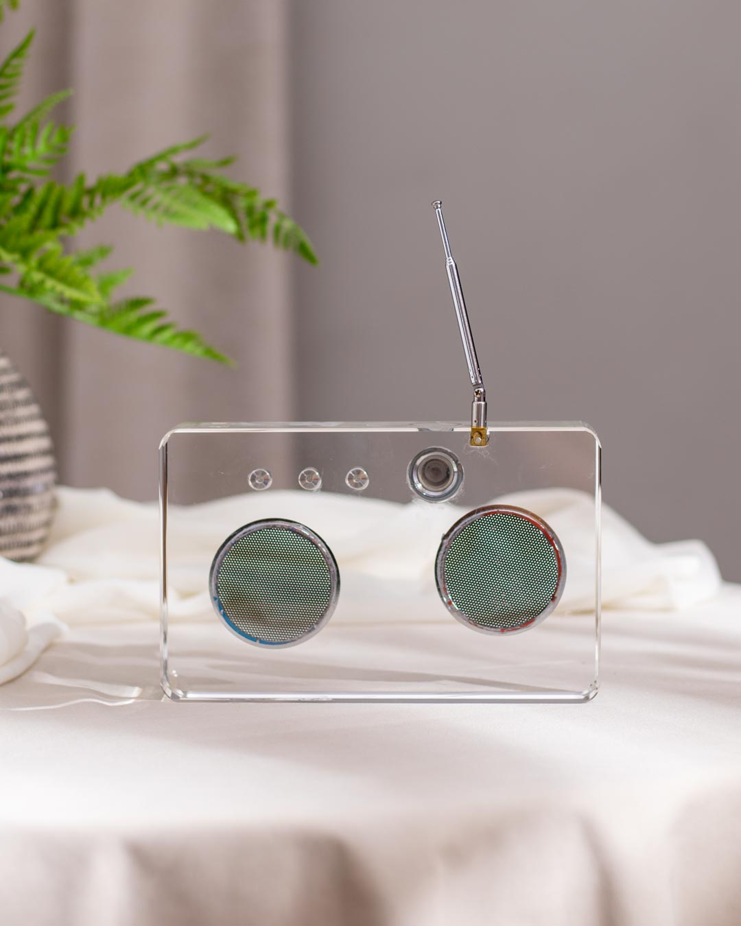 Crystal Vintage Radio Table Top
