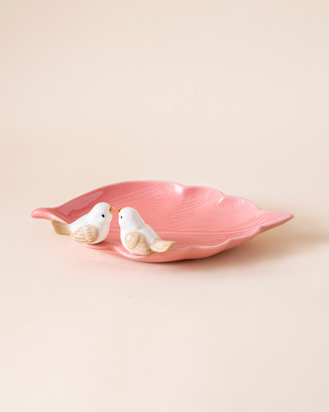 Whispering Lovebirds Leaf Ring Dish - Pink