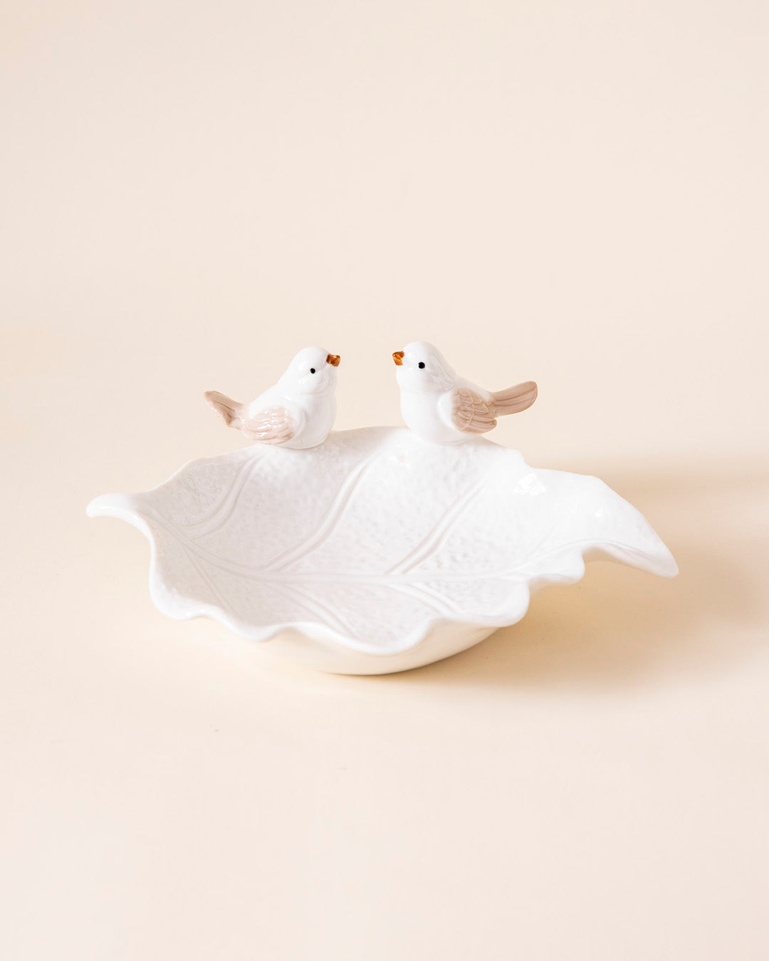 Botanical Bliss Leaf Ring Dish - White