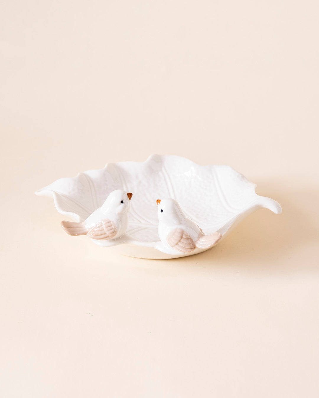 Botanical Bliss Leaf Ring Dish - White