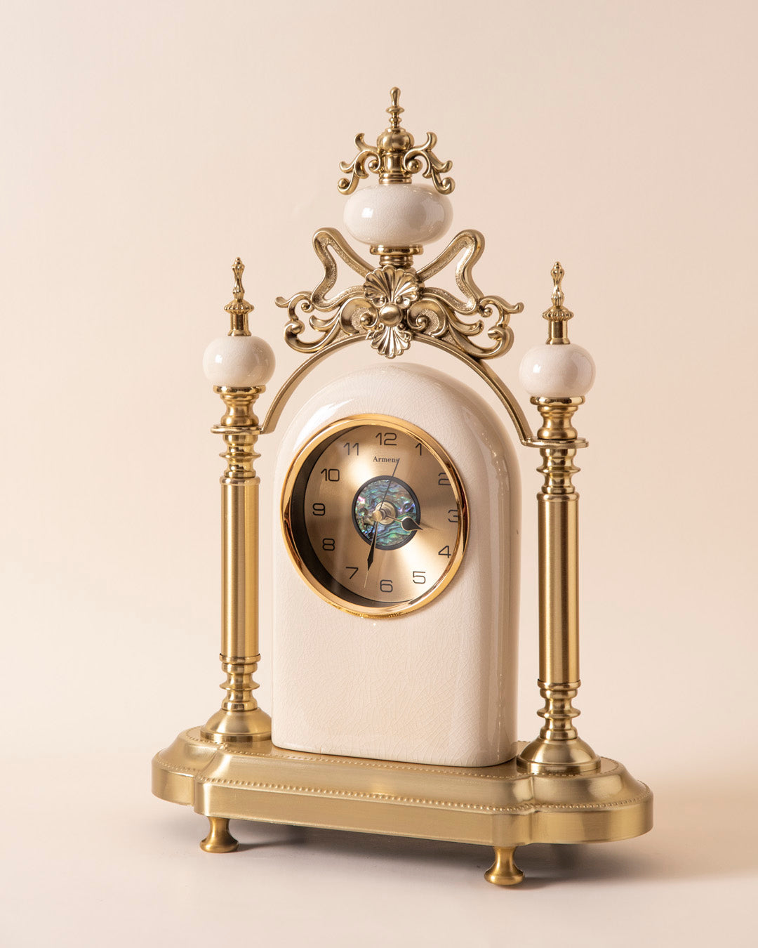 Aristocrat’s Heirloom Table Top Clock