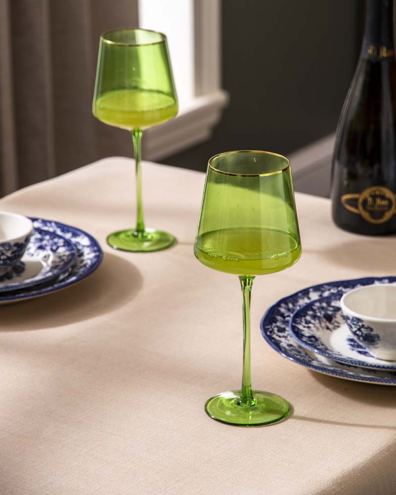 Green Vintage Wine Glass - Set of 4
