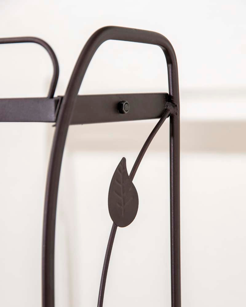 Metal Leaf Design Storage Rack