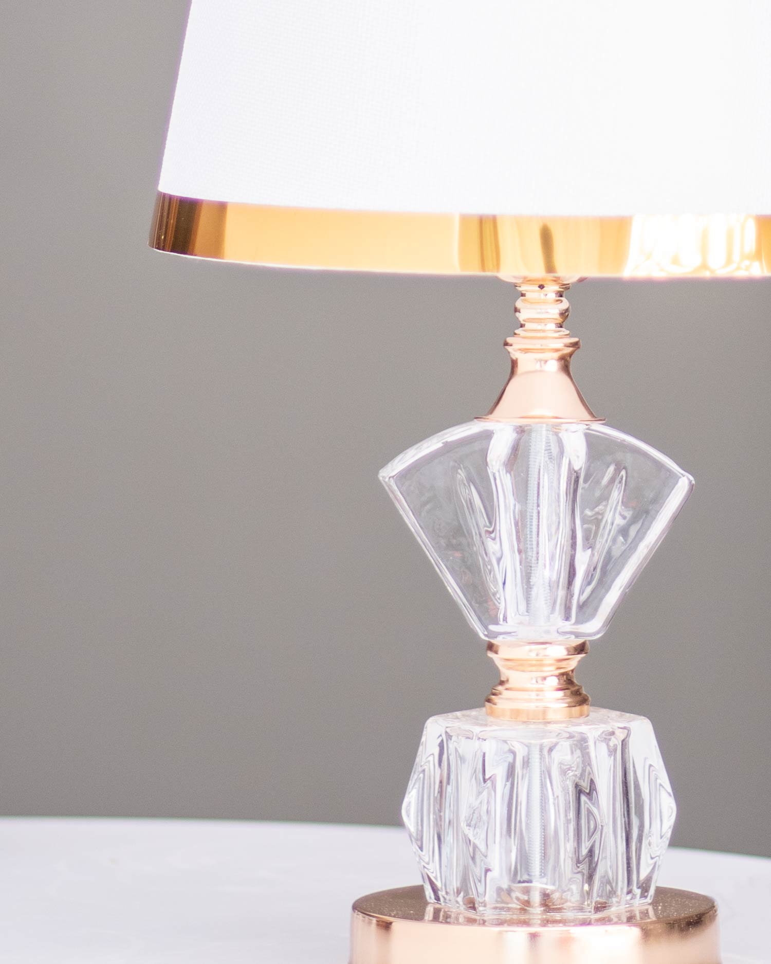 Uimitor Crystal Table Lamp