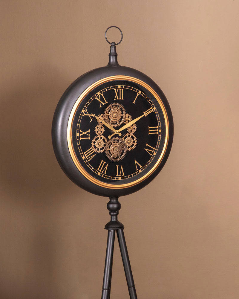 Vintage-Styled Tripod Clock