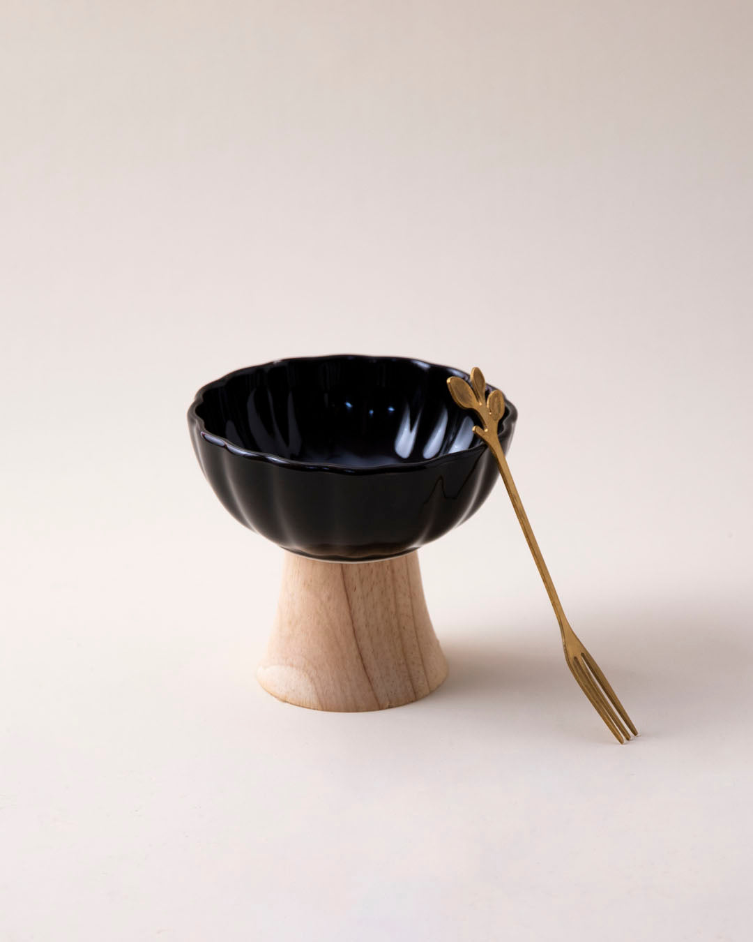 Ceramic + Wood Dessert Bowl - Black
