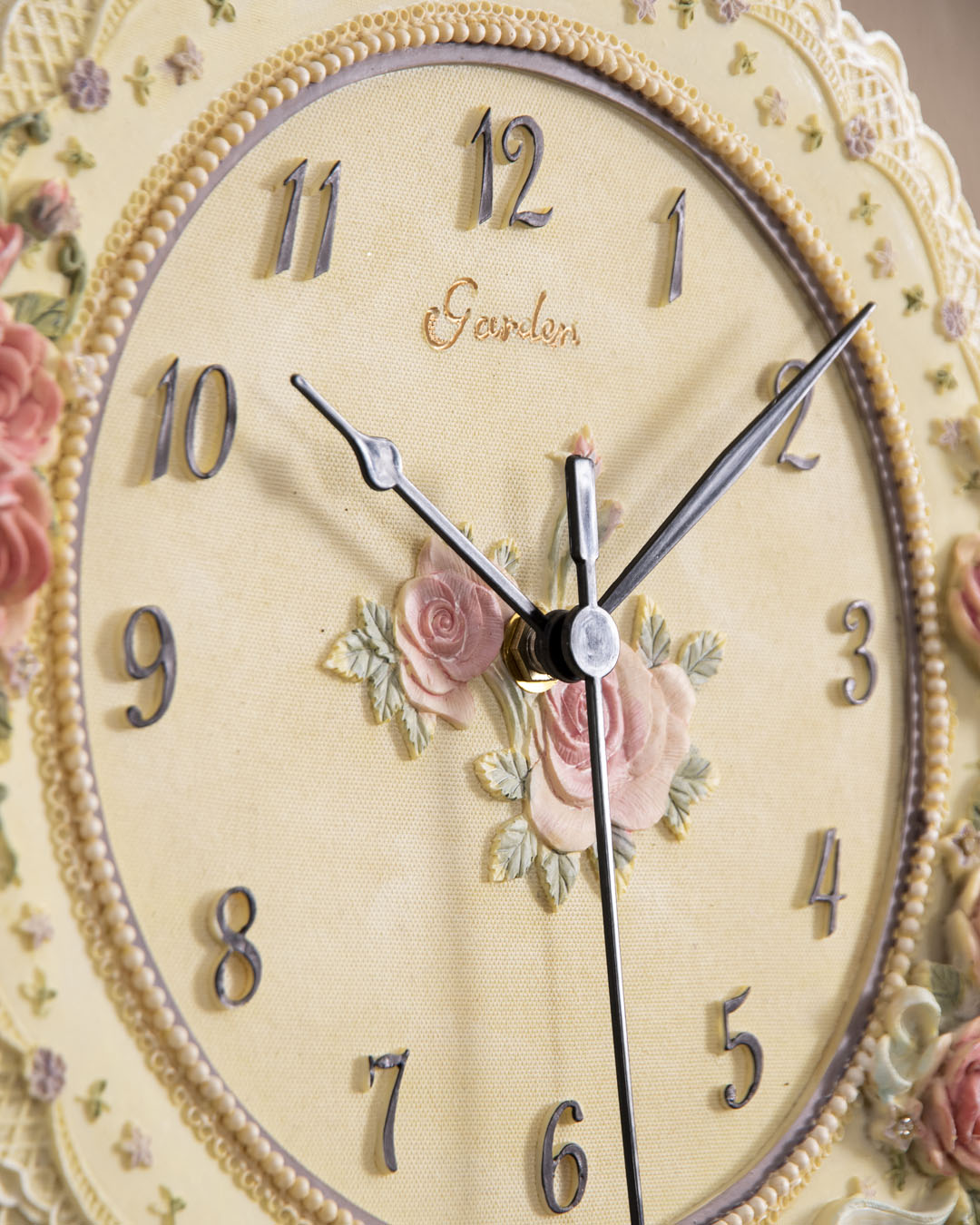 'Country Roses' Vintage Wall Clock
