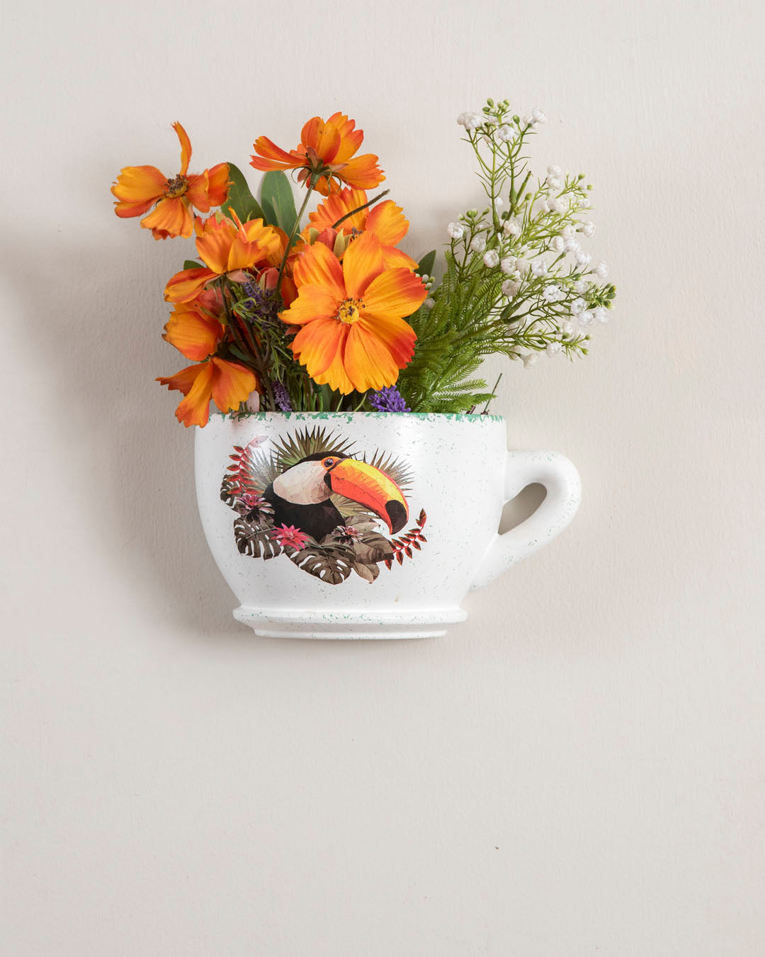 'Toco toucan' The Cup Wall Planter