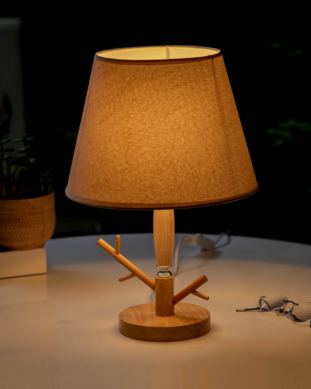 Shingle Table Lamp - The Decor Kart