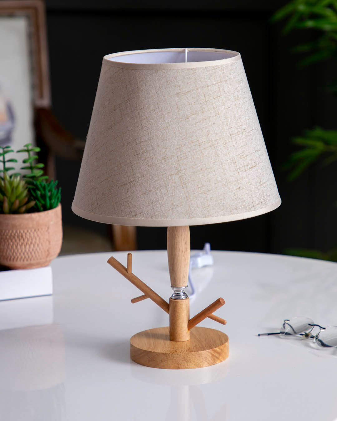 Shingle Table Lamp - The Decor Kart