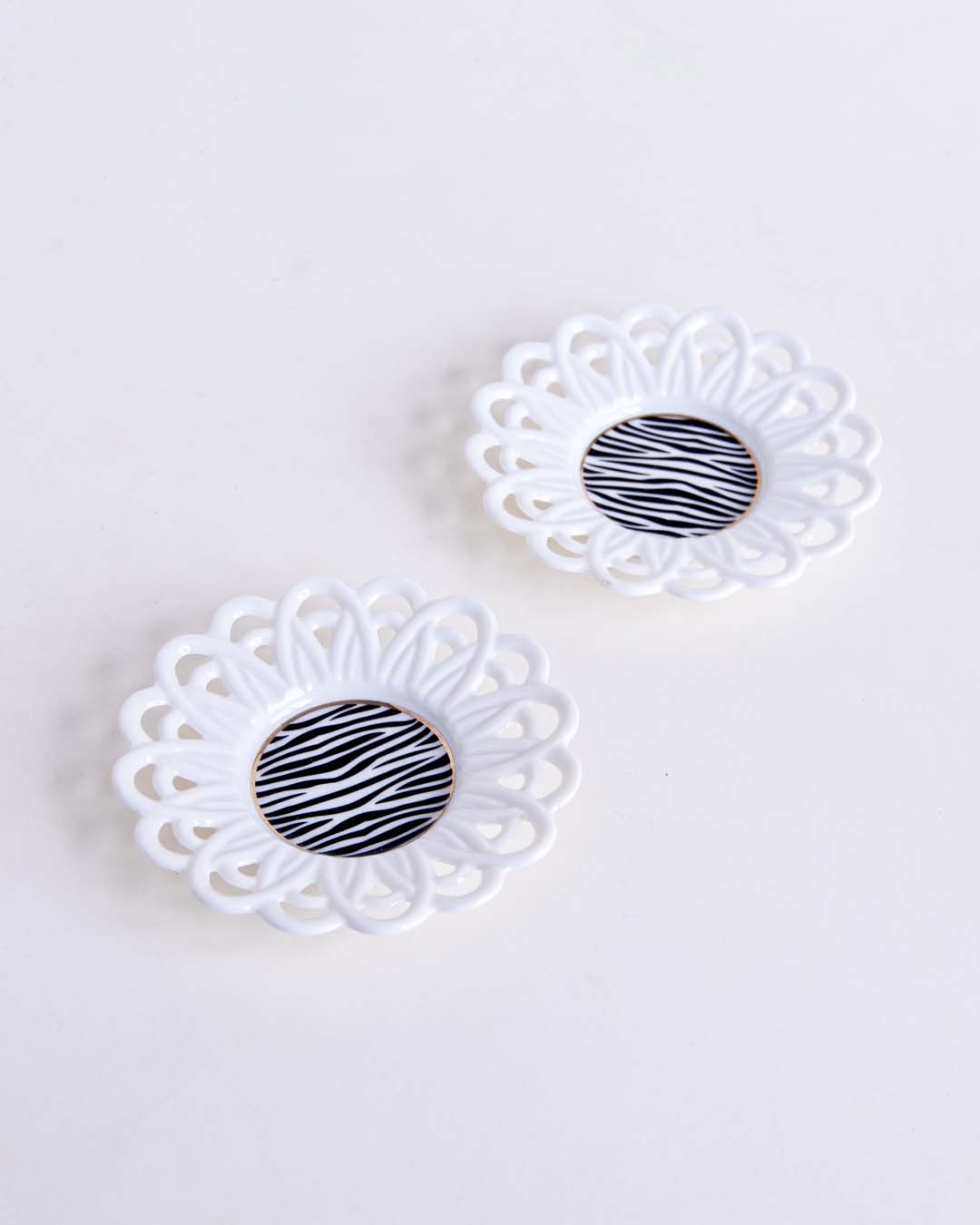 Wave Lace Edge Catchall - Set of 2