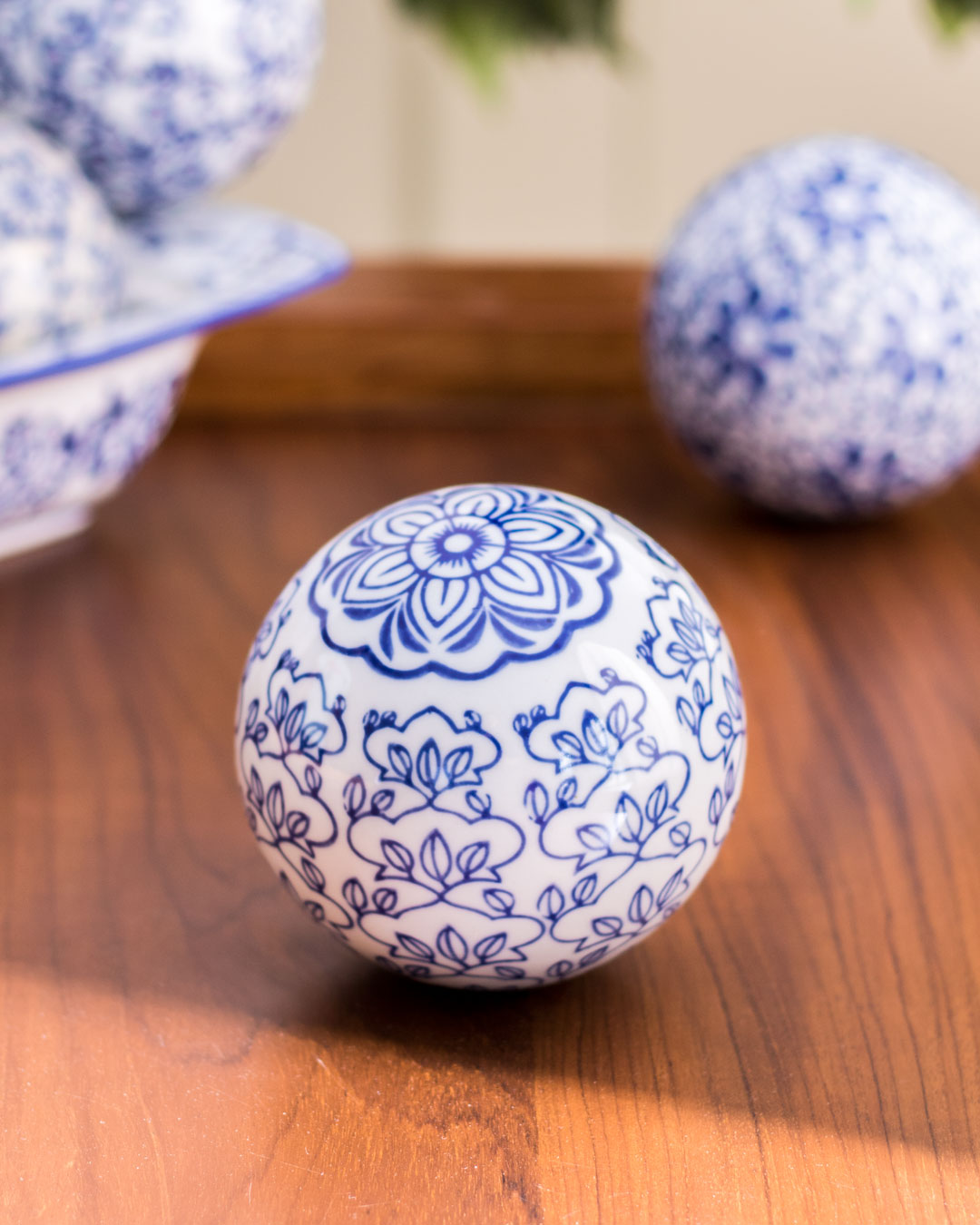 Chinoiserie Decorative Ball: Style 1 - Large