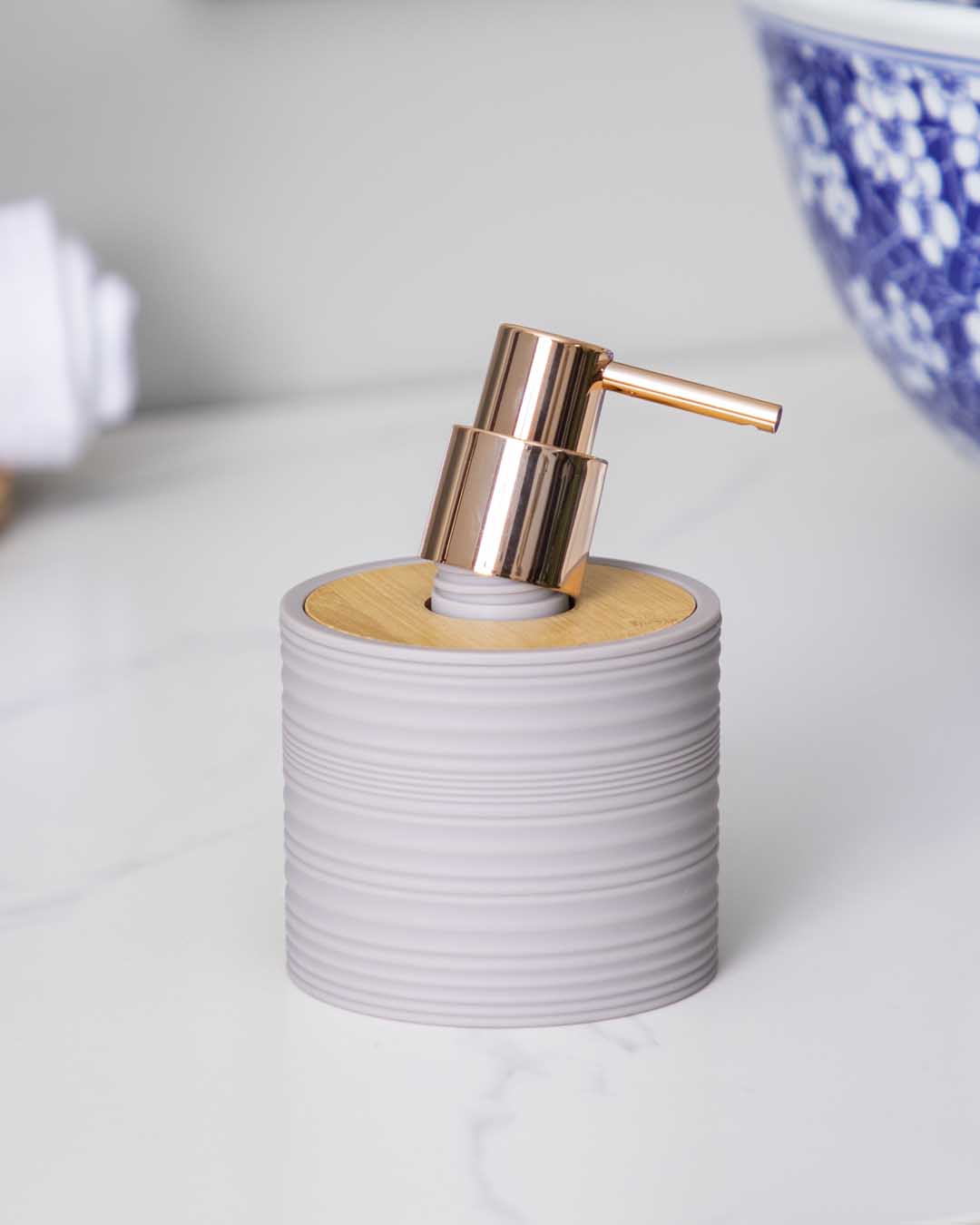 Liquid Dispenser with Ribbed Texture - OffWhite - The Decor Kart