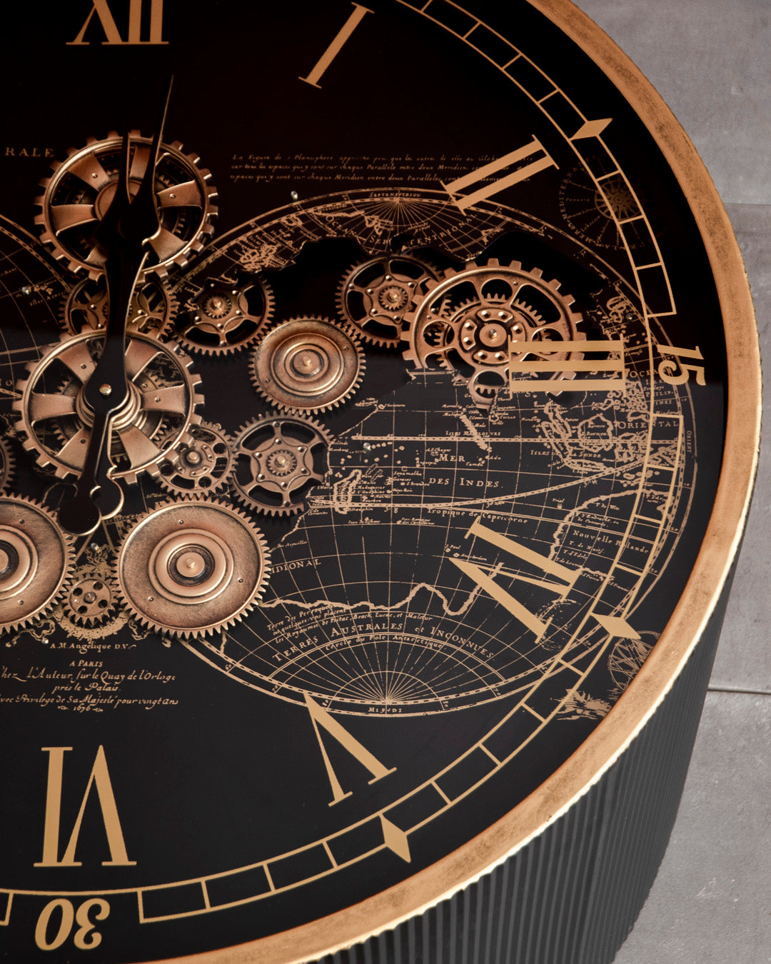 Gear Fusion Coffee Table with Clock Top - Big