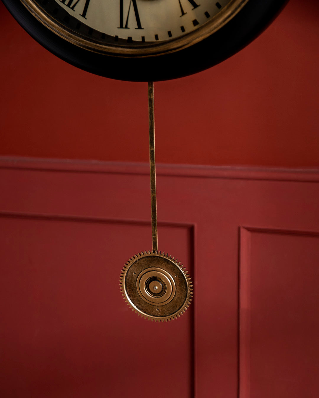 Midnight Curve Floor Clock