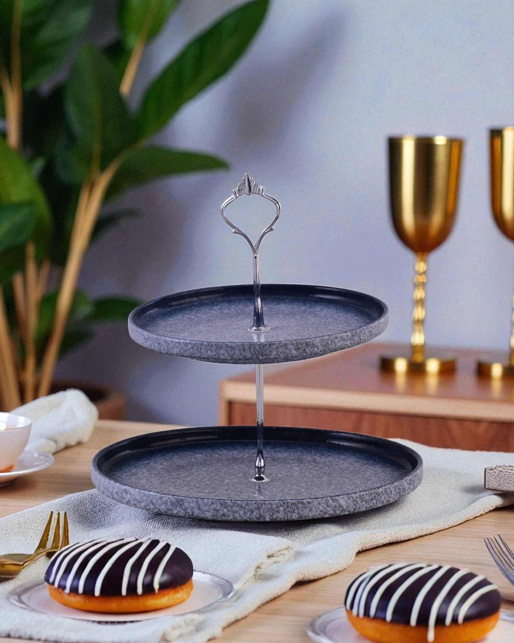 Deep Sea 2-Tier Cake Stand
