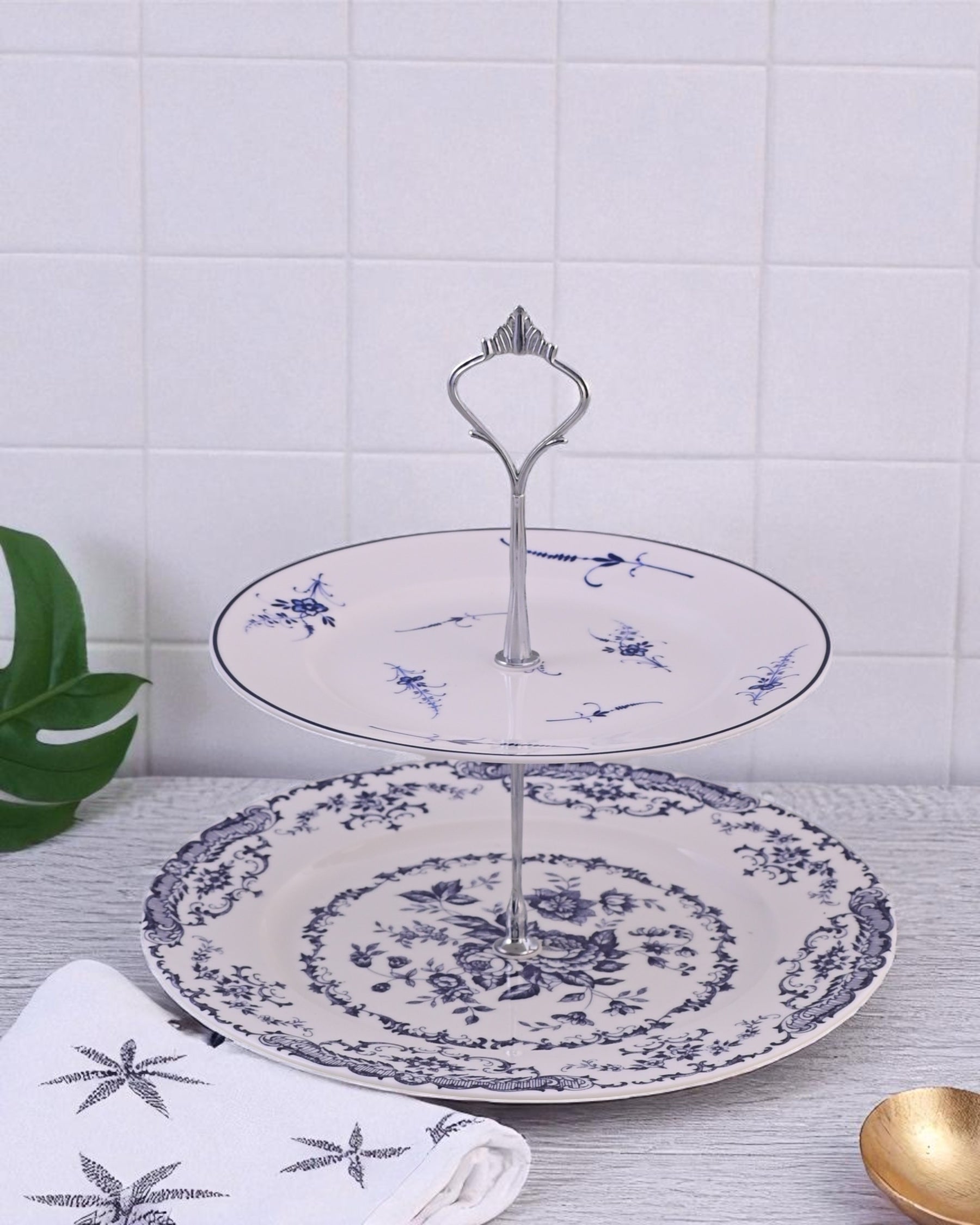 Winchester 2-Tier Cake Stand