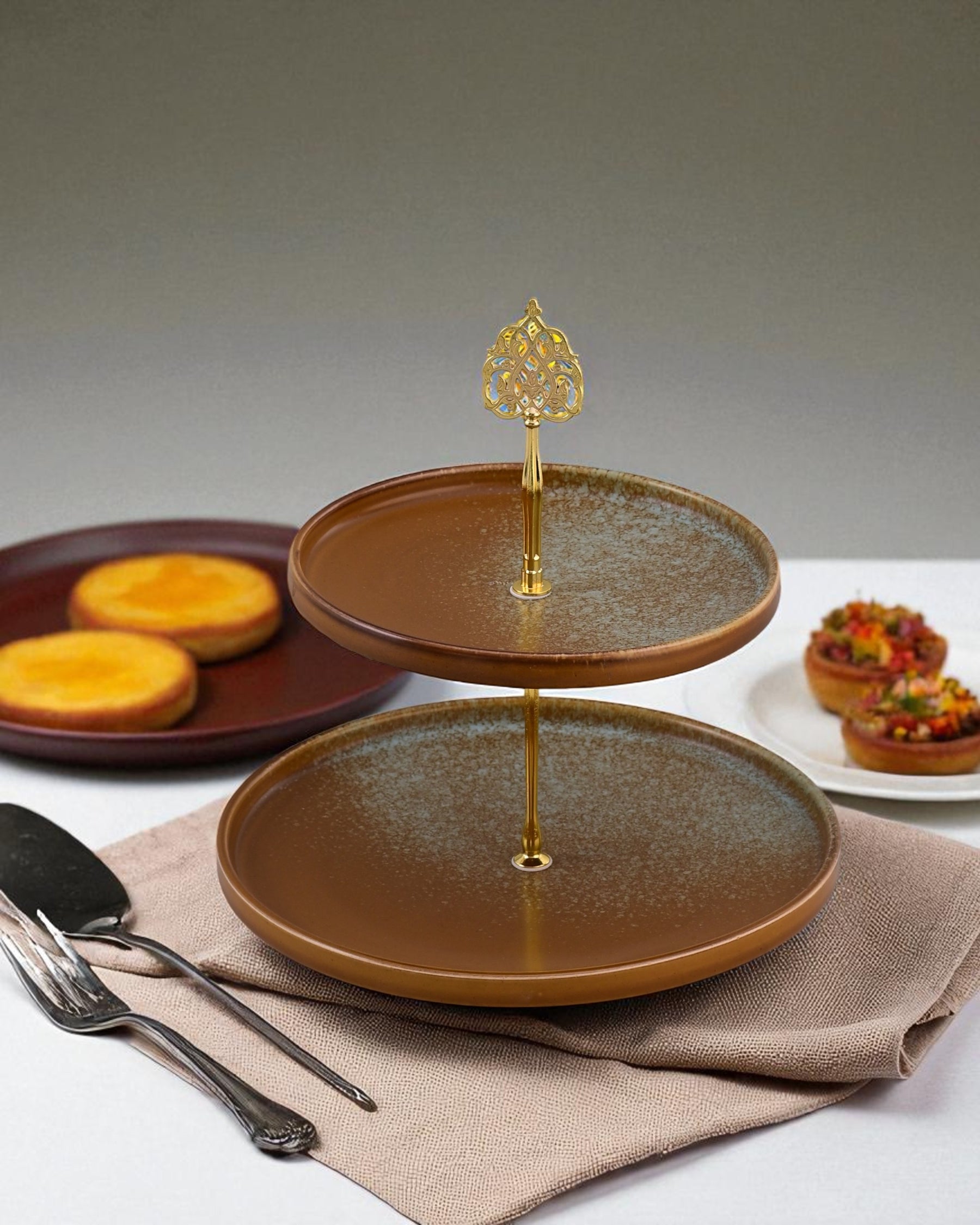 Desert Dune 2-Tier Cake Stand