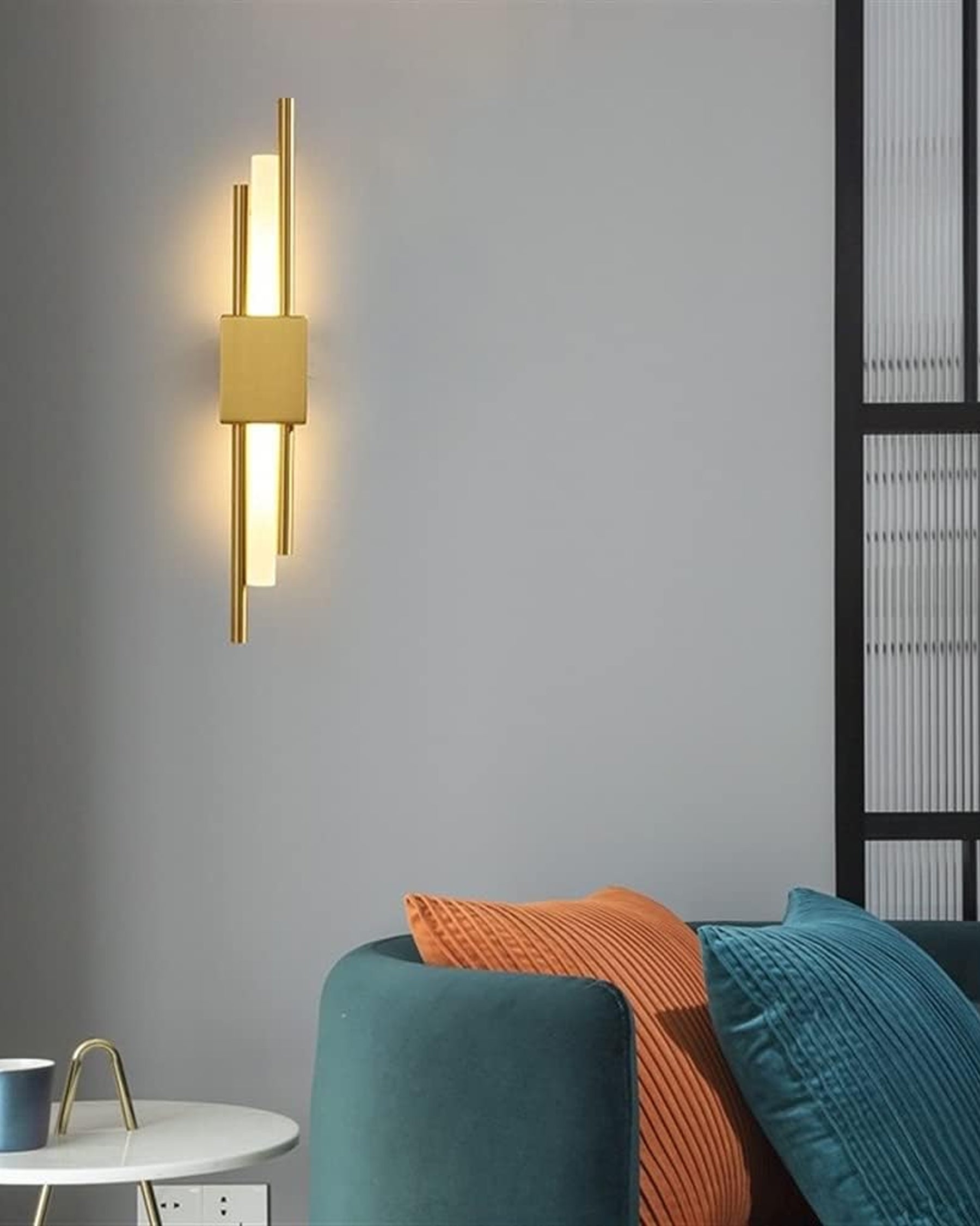Modern Linear Wall Light - Golden - The Decor Kart