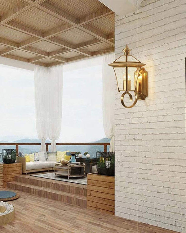 Regal Lantern Outdoor Wall Light