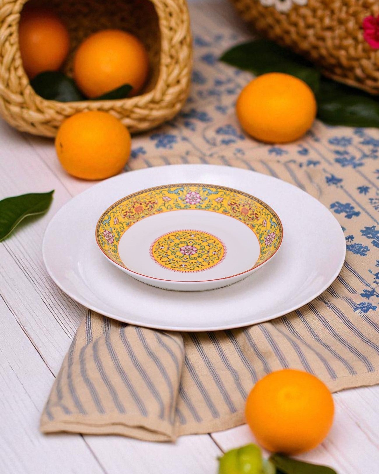 Vintage Floral Charm Pasta Plate - Yellow