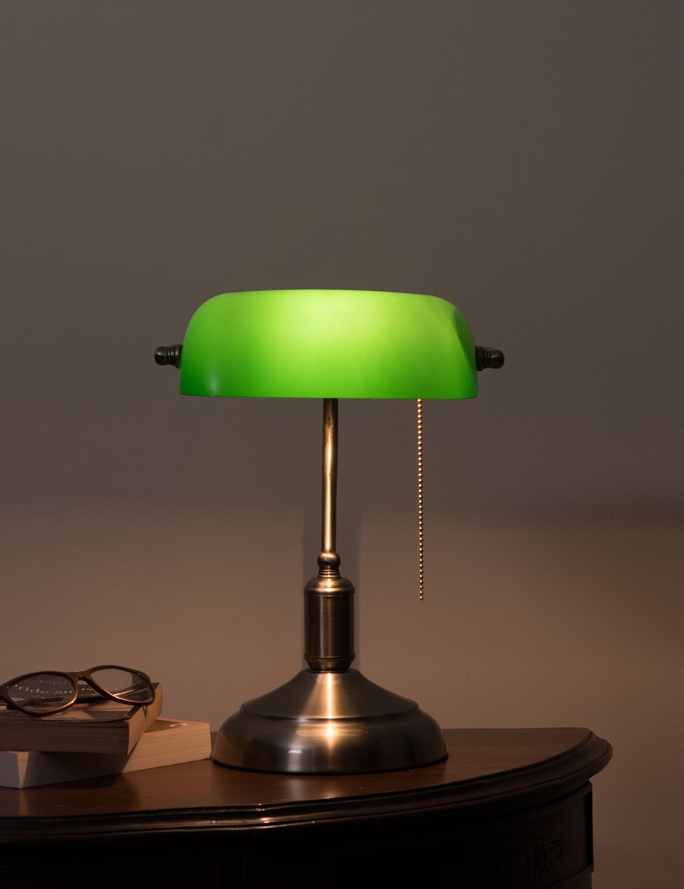 Classic Banker's Lamp