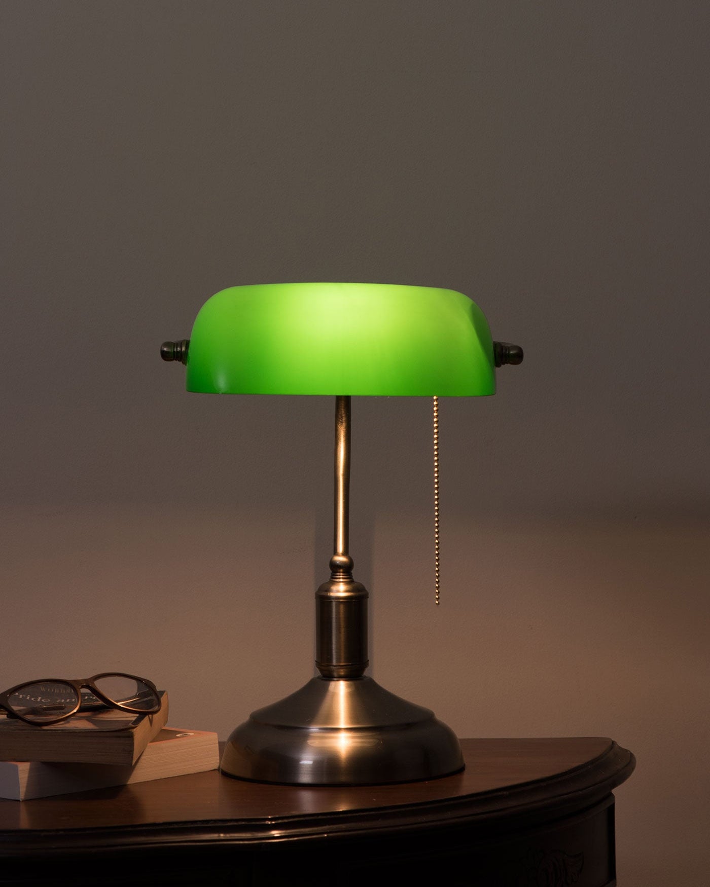 Classic Banker's Lamp