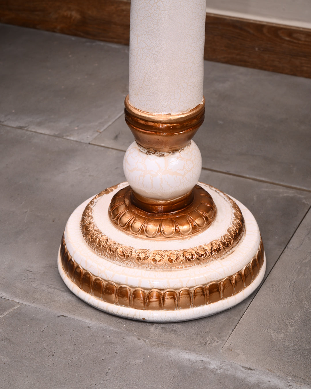 Regal Roman Pedestal Clock