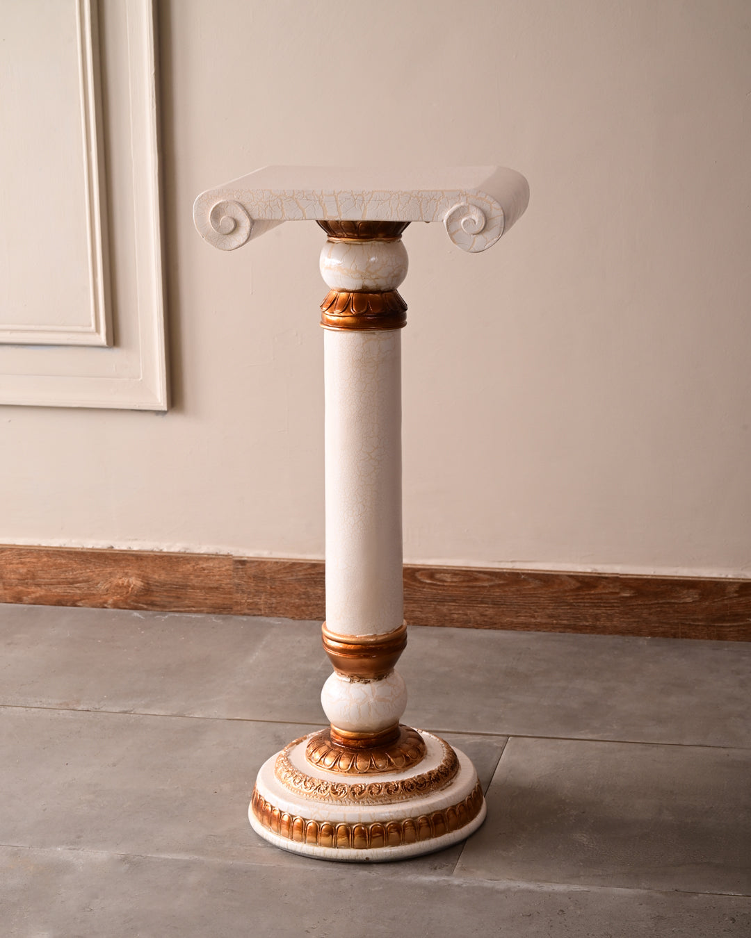 Regal Roman Pedestal Clock