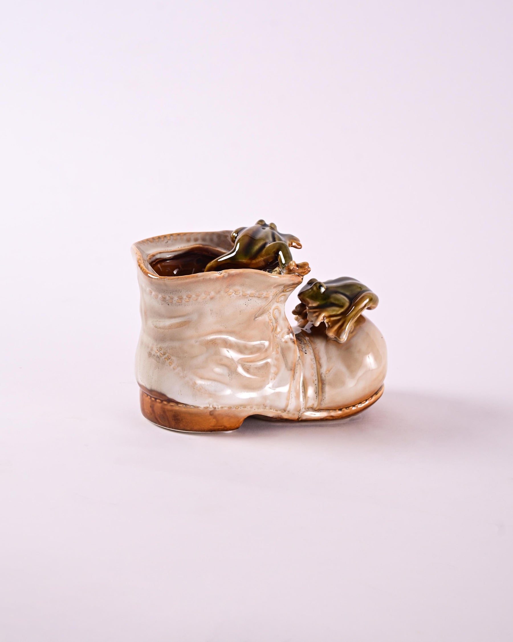 Frogs Boot Steps Decorative Accent - White