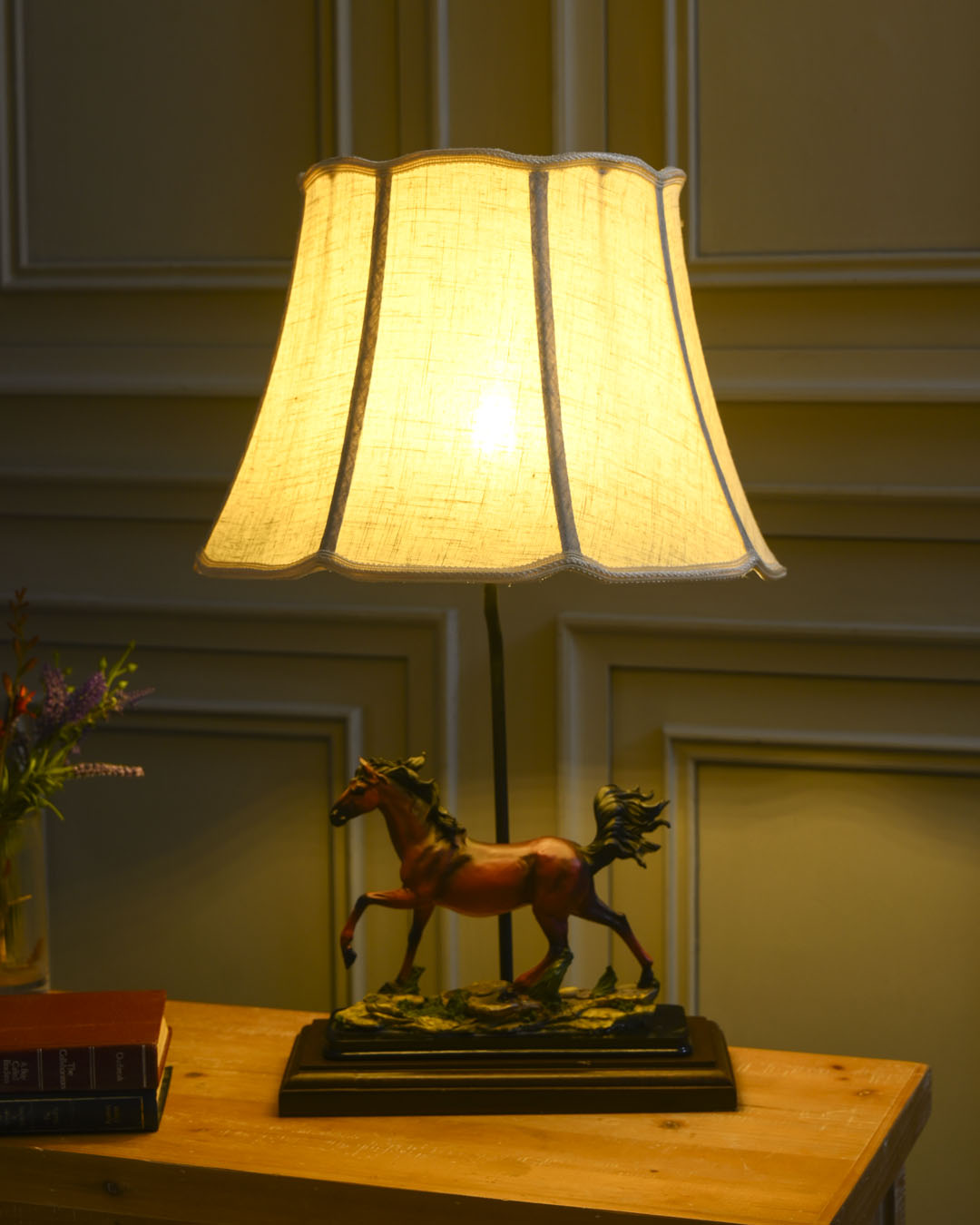 Majestic Running Horse Figurine Table Lamp