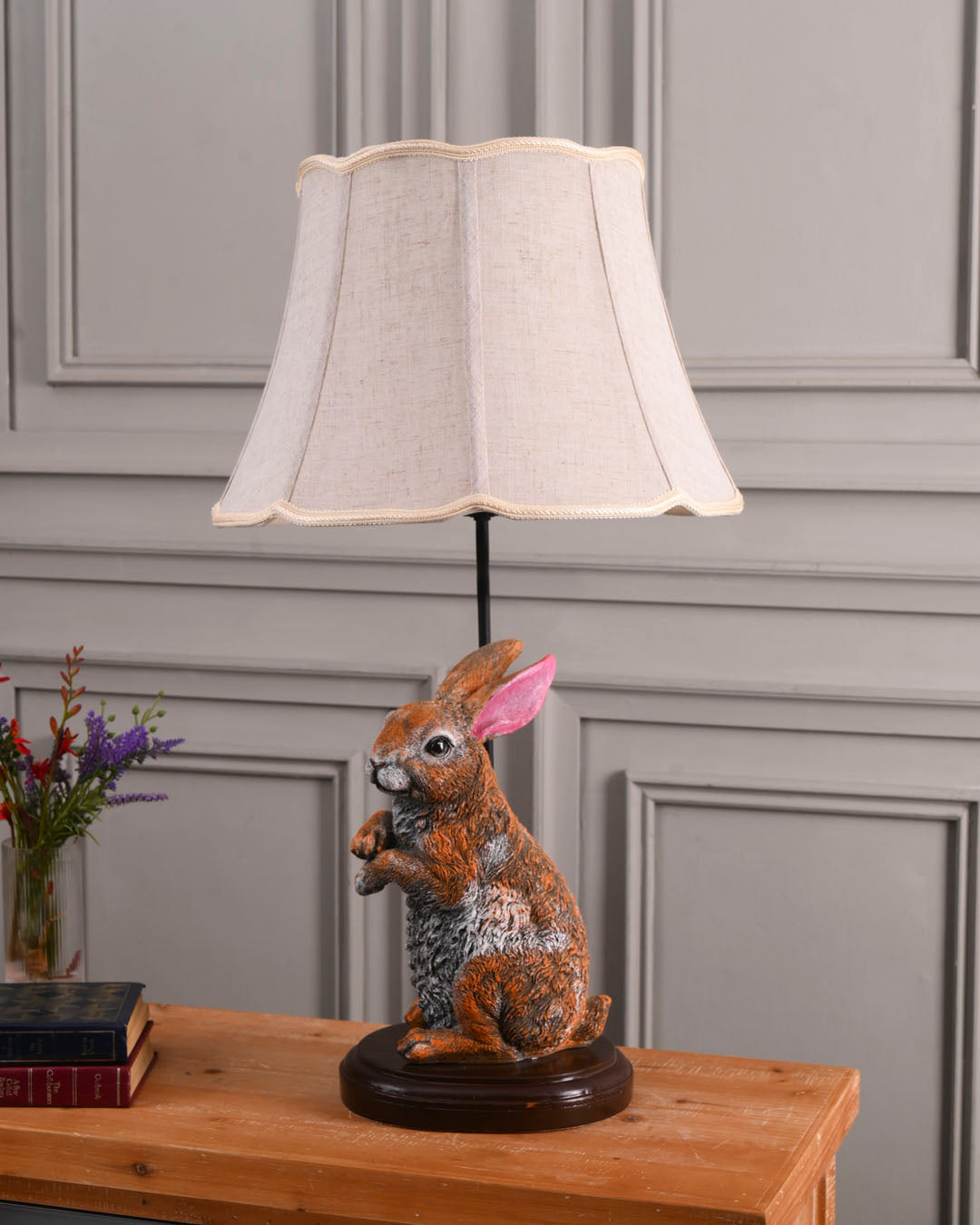 Country Farmhouse Rabbit Figurine Table Lamp