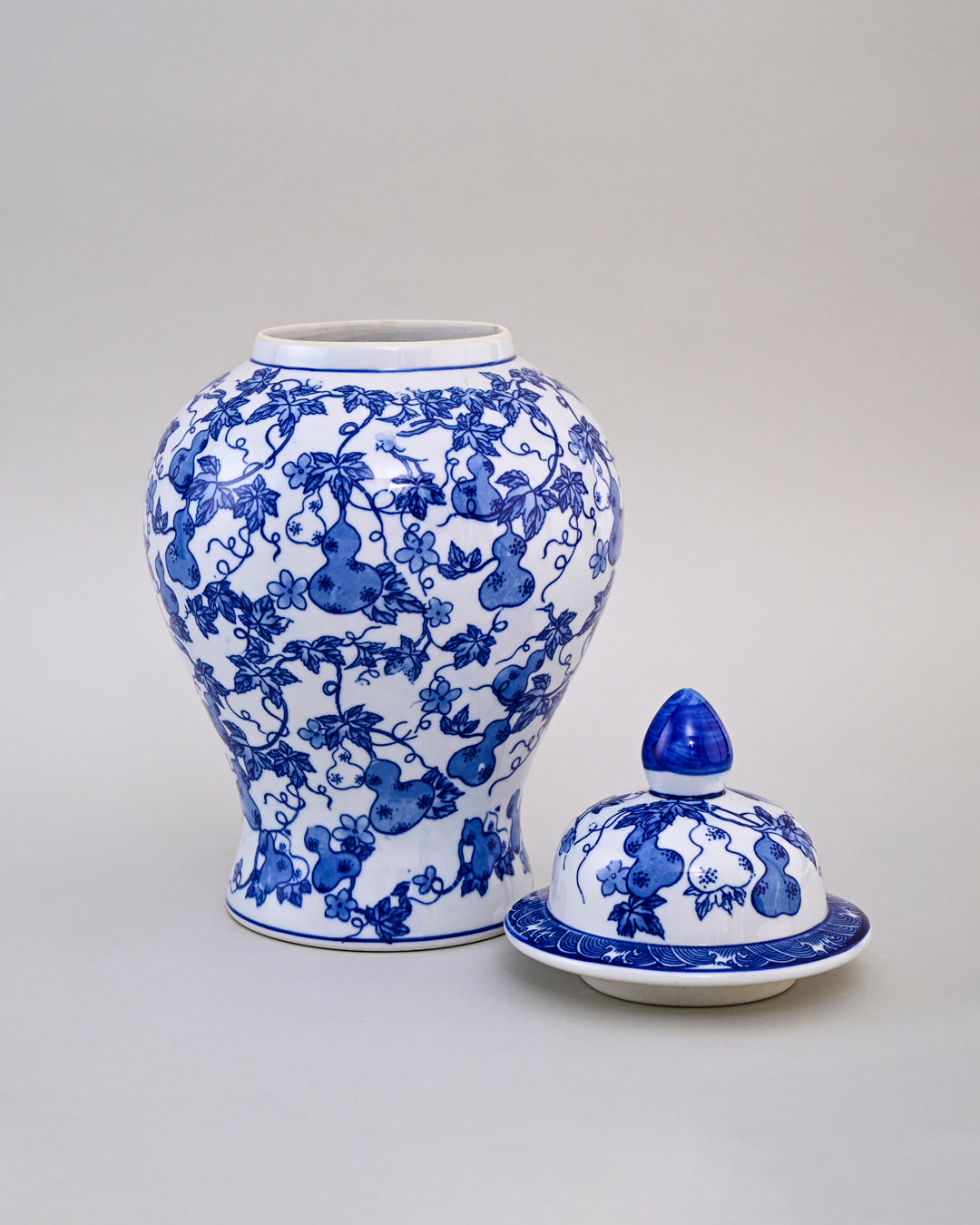 Blue and White Gourd Vine Temple Jar