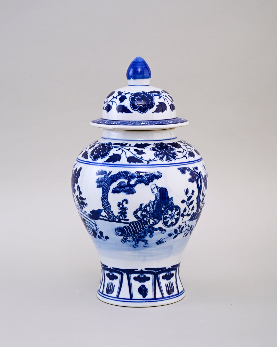 Blue and White Warrior Scene Temple Jar