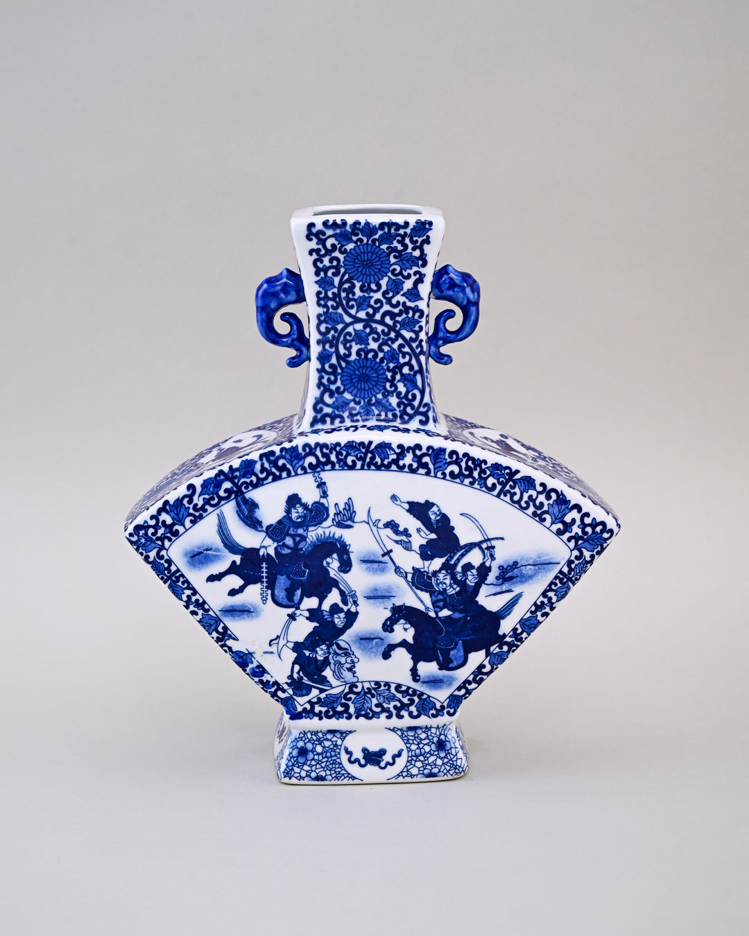Warrior Scene Blue & White Flower Vase