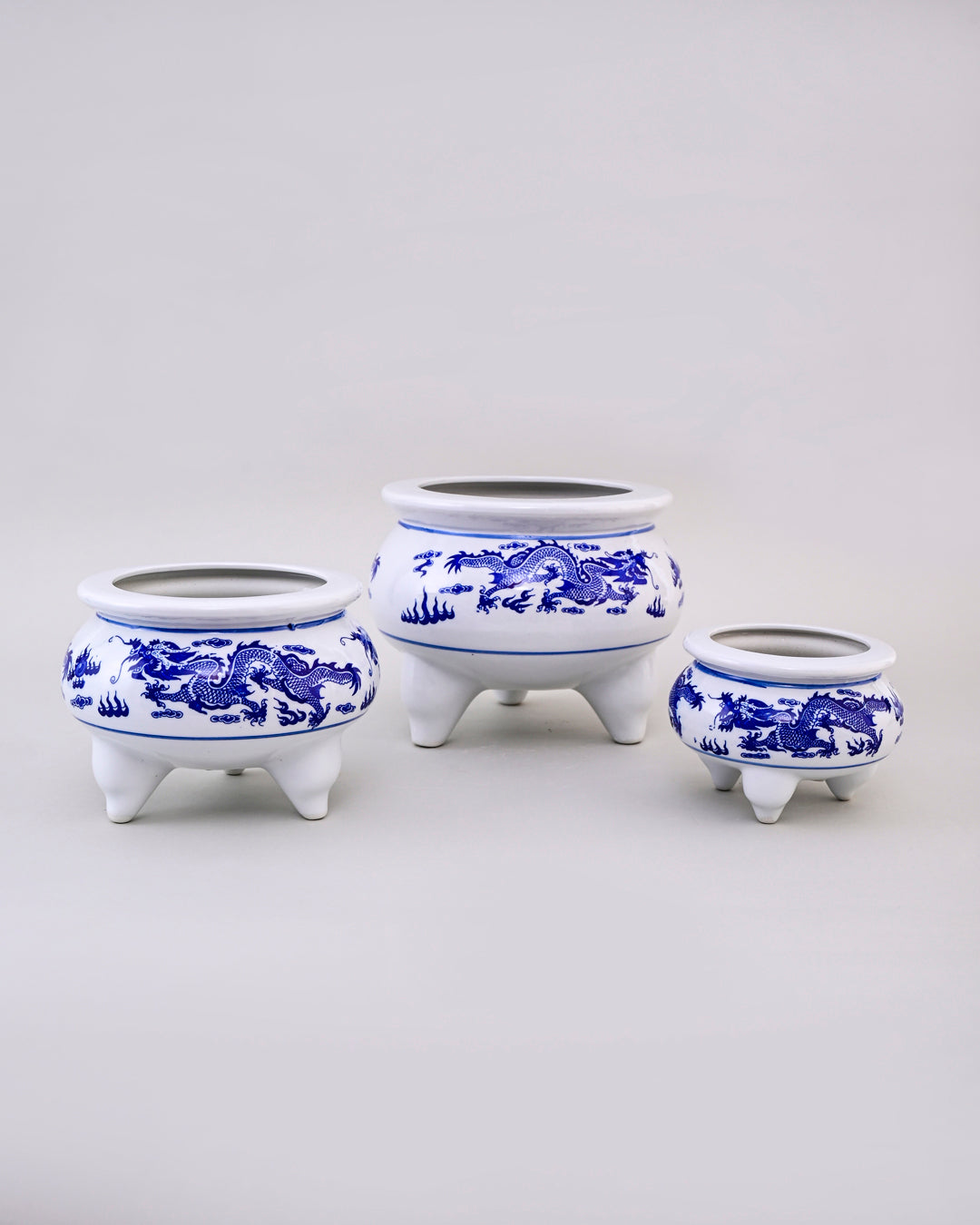 Blue & White Dragon Motif Tripod Planter - 5.5"